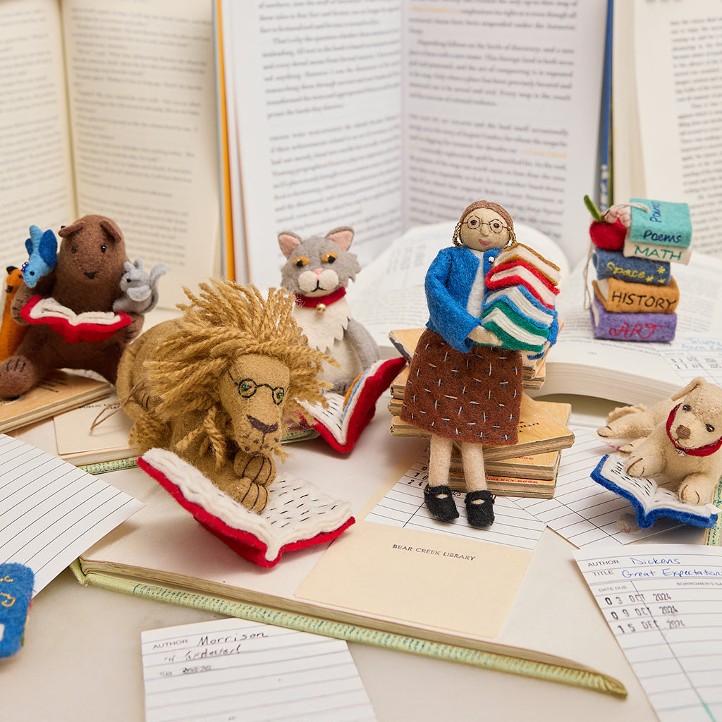 Reading Bear with Friends