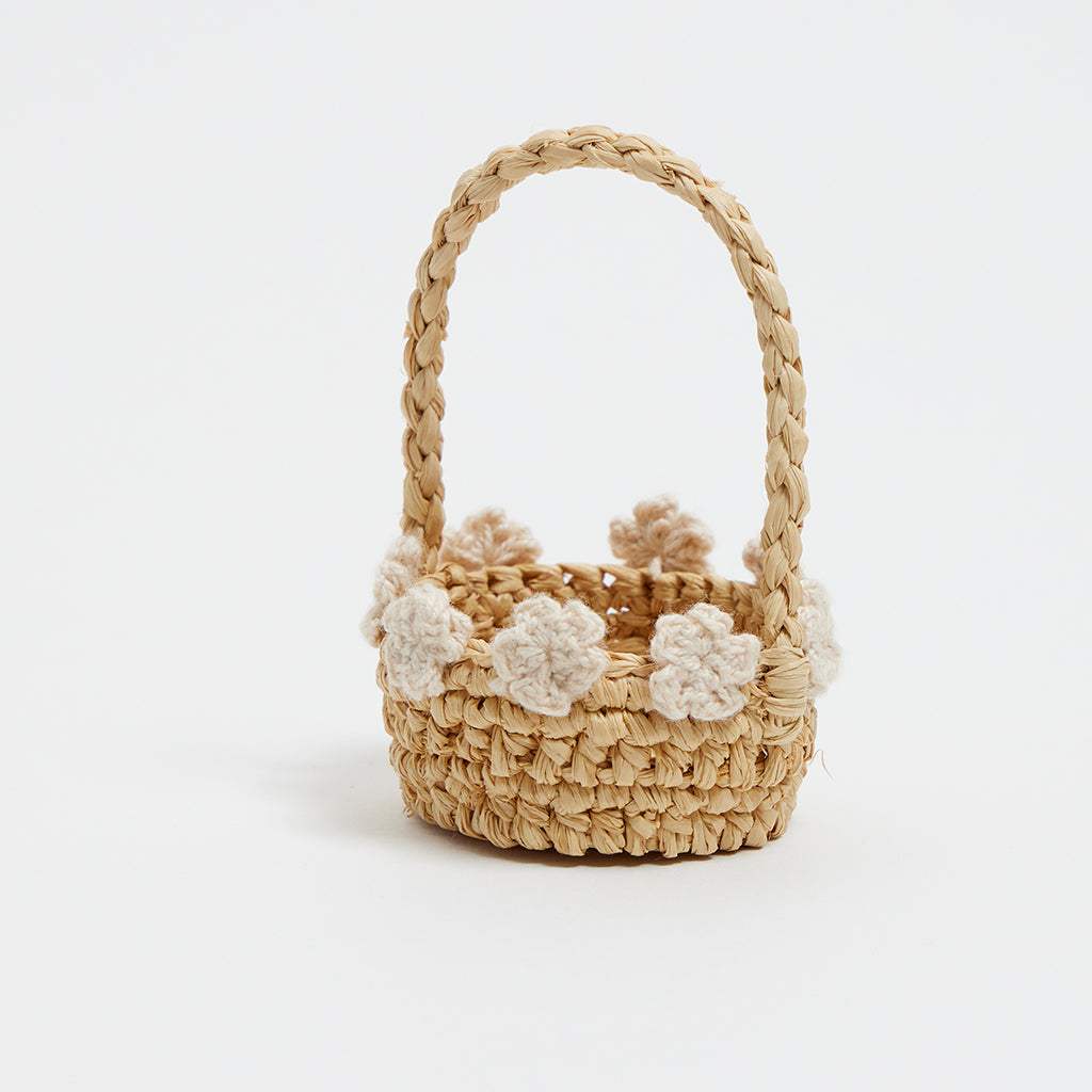 Mini Basket White Flowers